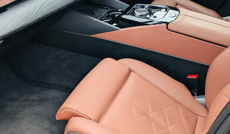 
								BMW I5 EDRIVE40 M full									