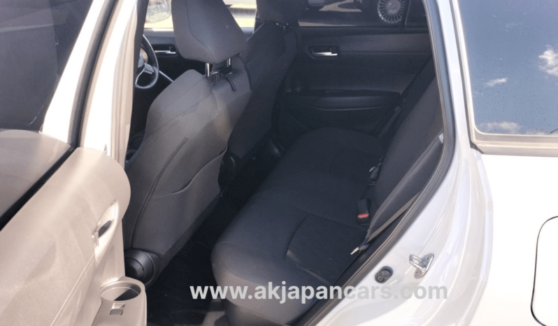 
								Corolla Cross Hybrid full									