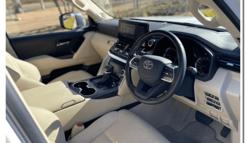 
								LAND CRUISER LC300 full									
