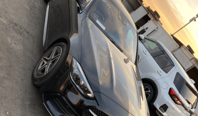 
								Mercedes-Benz C200 Model 2021 full									