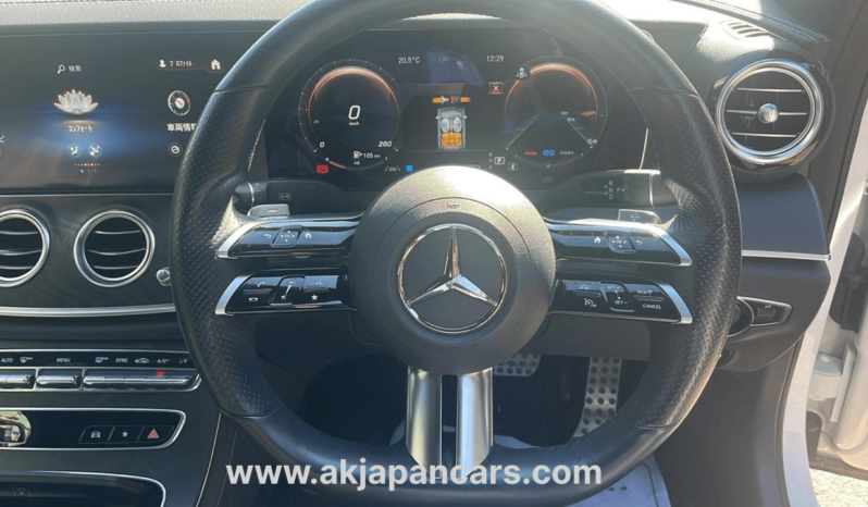 
								Mercedes-Benz E200 2022 Model full									