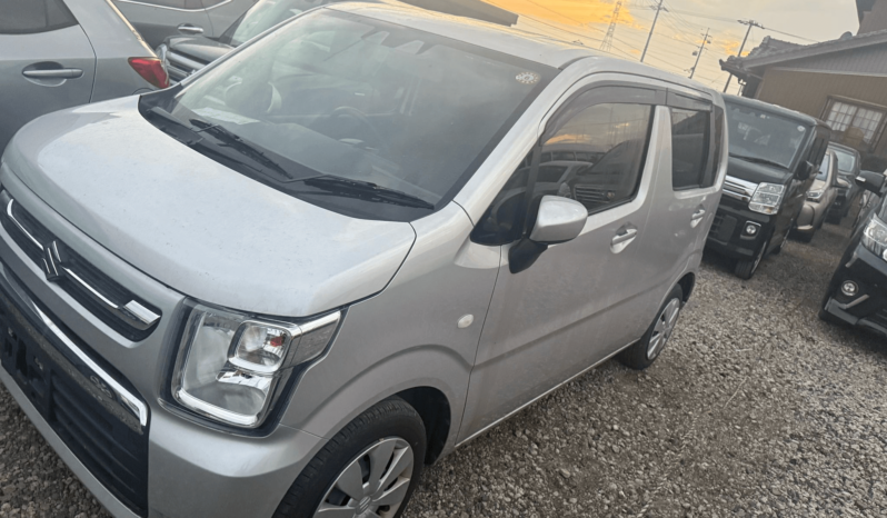 
								Suzuki Wagon R Hybrid Z full									