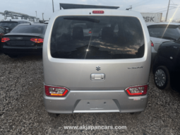 
										Suzuki Wagon R Hybrid Z full									