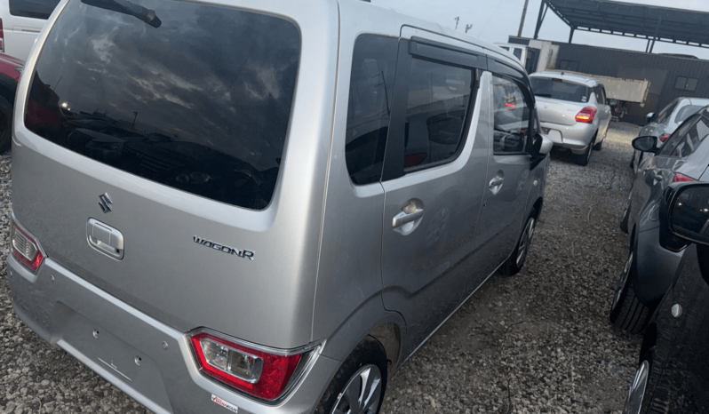 
								Suzuki Wagon R Hybrid Z full									