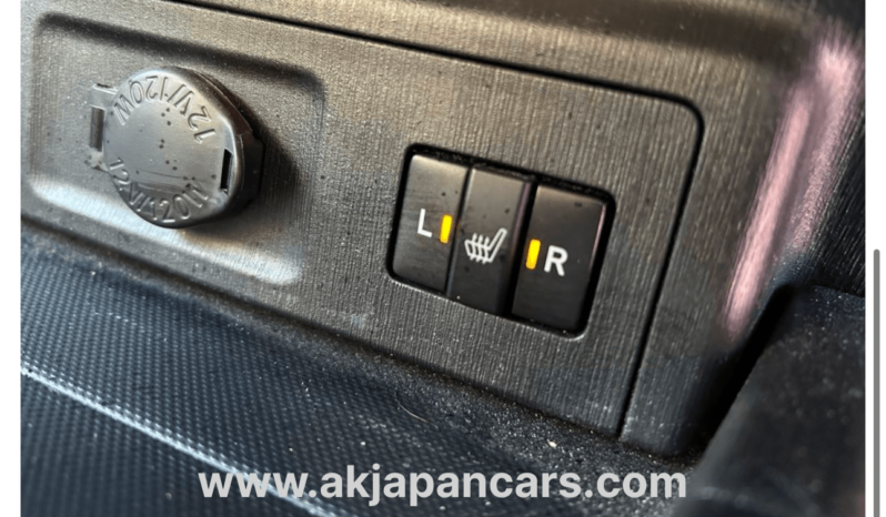 
								TOYOTA PRIUS ALPHA S TUNE BLACK full									