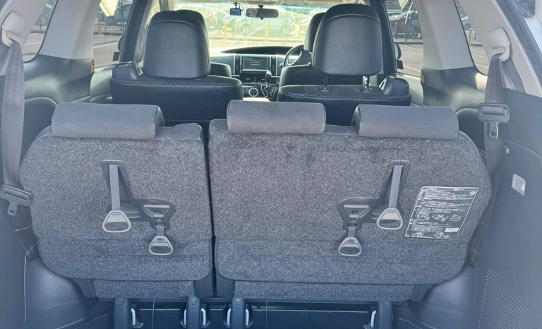 
								Toyota Estima Hybrid 2014 full									