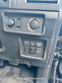 
										Toyota Land Cruiser Prado full									