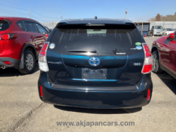 Toyota Prius Alpha S Tune Black