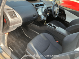 Toyota Prius Alpha S Tune Black