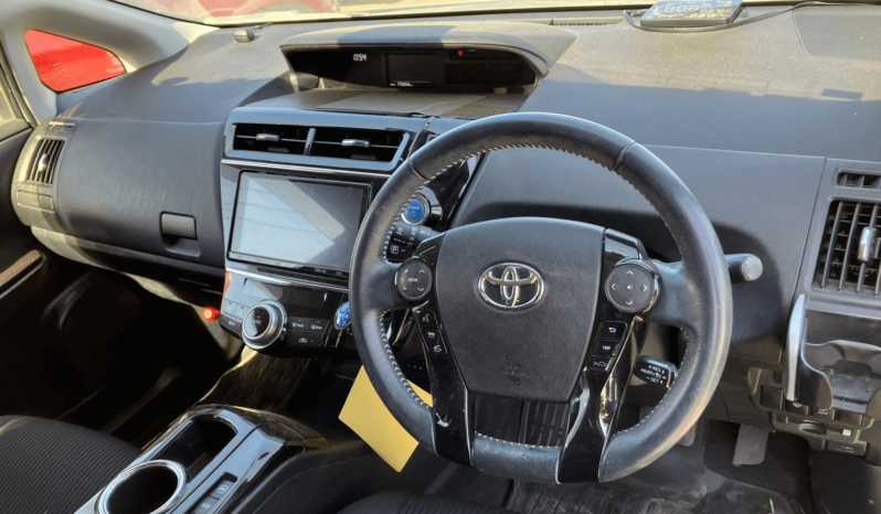 
								Toyota Prius Alpha S Tune Black full									