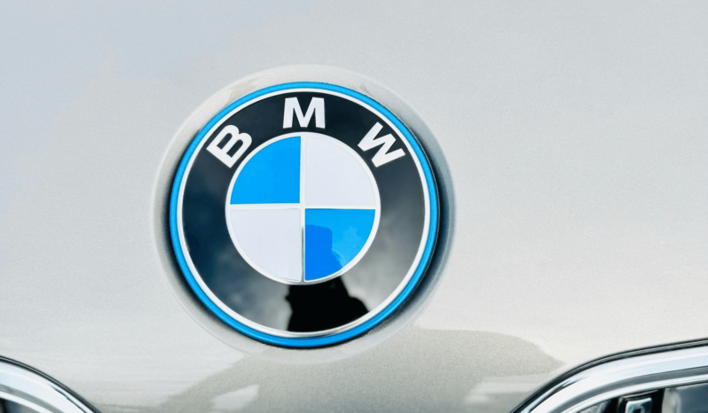 
								BMW 7 series i7 xDrive60 Excellence full									