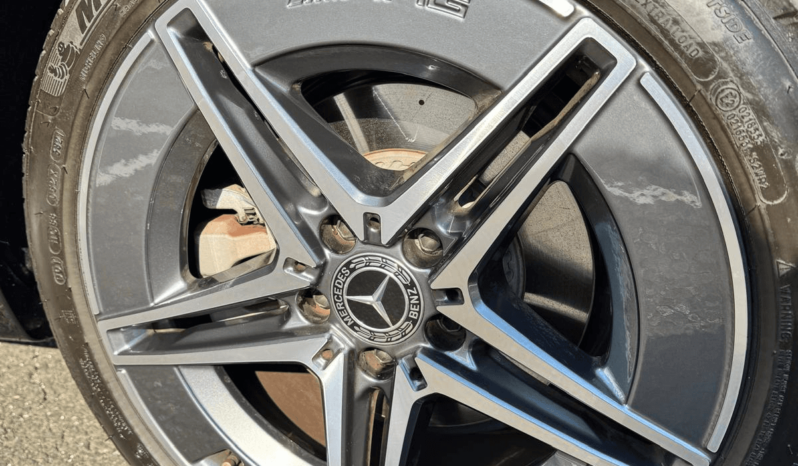 
								Mercedes Benz C200 full									