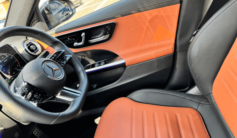 
								Mercedes Benz C200 full									