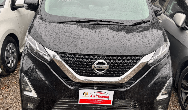 
								Nissan Dayz Highway Star X full									