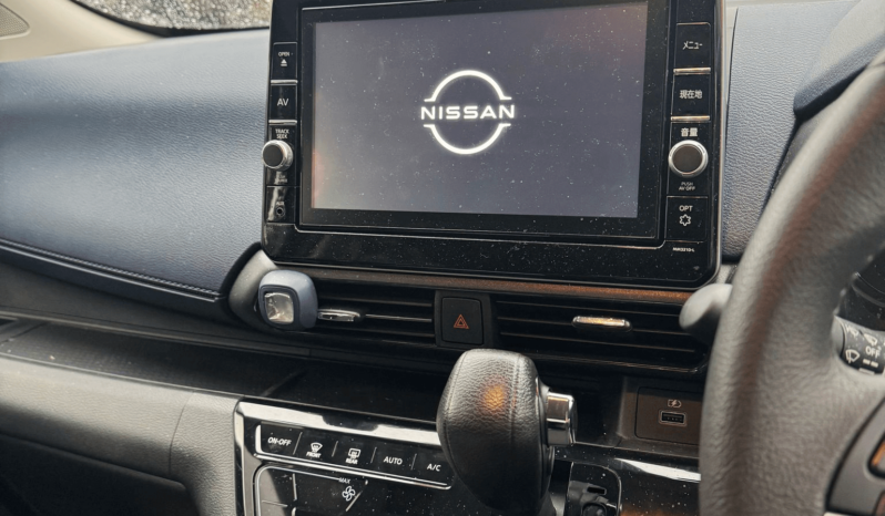 
								Nissan Dayz Highway Star X full									
