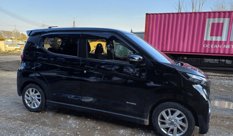 
								Nissan Dayz Highway Star X full									