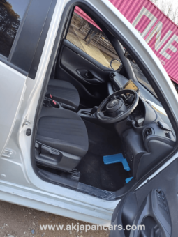 
										TOYOTA YARIS X full									