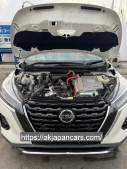 
										Nissan Kicks Two Tone 2021 full									