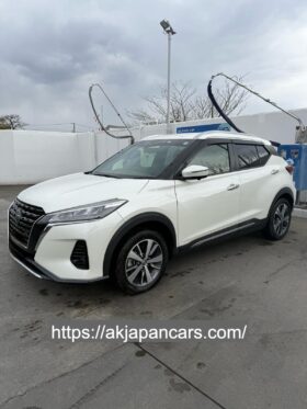 Nissan Kicks Two Tone 2021