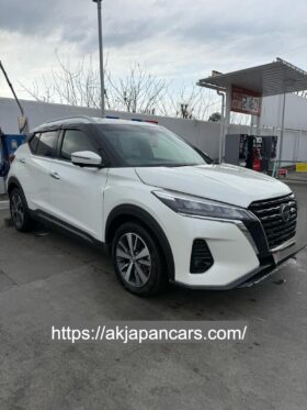 Nissan Kicks Two Tone 2021