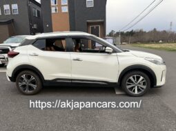 Nissan Kicks Two Tone 2021